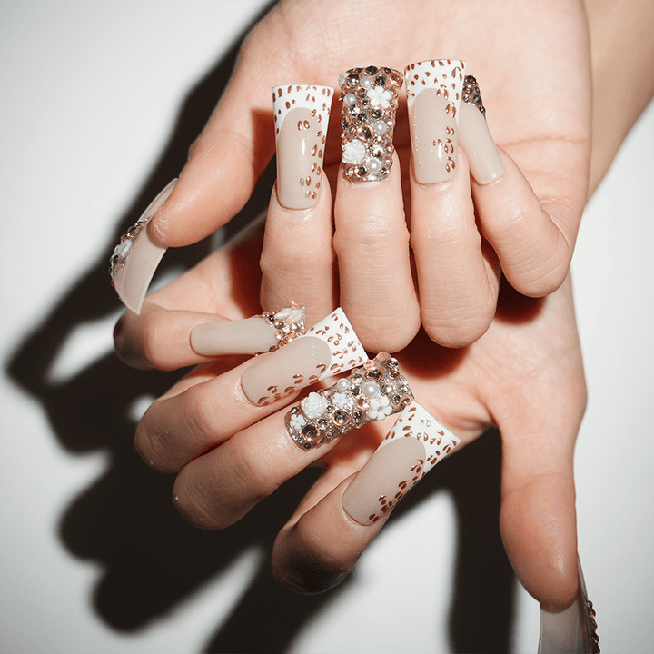 Golden Cascade Chic - Monow